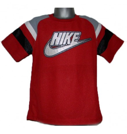 Sportlik pluus Nike'lt punane. 